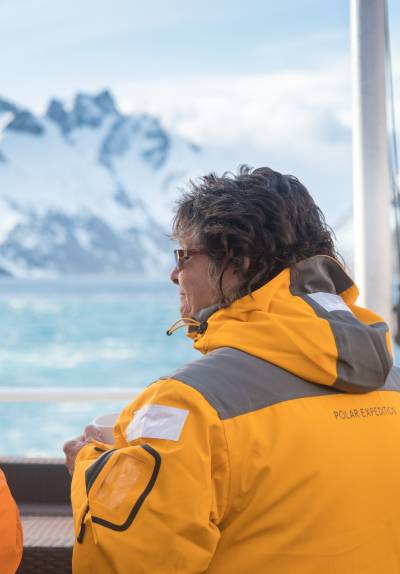 Southeast to West Greenland: Glaciers, Fjords and Viking History